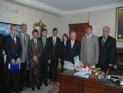 Öztürk e Gençlik ziyareti